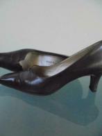 GRATIS VERZENDEN | PETER KAISER leren bruine pumps 41, Kleding | Dames, Schoenen, Peter Kaiser, Pumps, Bruin, Verzenden