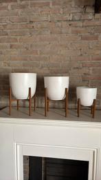 Moderne set Mica bloempotten op standaard, Kunststof, Rond, Binnen, Ophalen of Verzenden