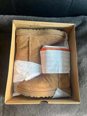 Classic Short Zipper Tape Logo Boots Chestnut Maat 39 beschikbaar voor biedingen