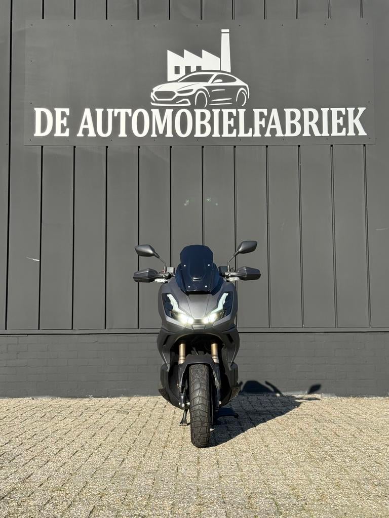 Honda adv 350 Showa, Bedrijf, Scooter
