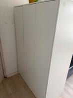 Kledingkast driedeurs, Huis en Inrichting, Ophalen, Gebruikt, 150 tot 200 cm, Met hangruimte