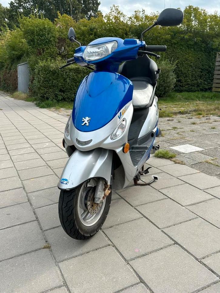 Te koop peugeot v-click 2008, Fietsen en Brommers, Scooters | Peugeot, Gebruikt, Overige modellen, Maximaal 25 km/u, Benzine, Ophalen