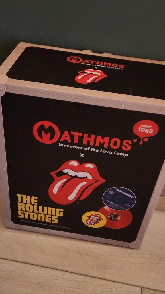 Mathmos x The Rolling Stones Limited Edition Astro Vinyl, Huis en Inrichting, Lampen | Tafellampen, Nieuw, 50 tot 75 cm, Metaal