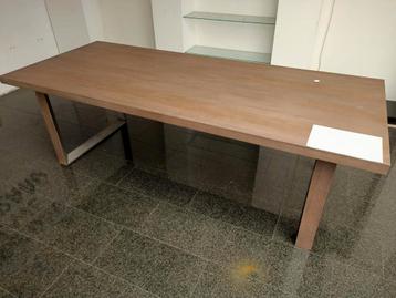 Showmodel eettafel Ribe 240cm UITVERKOOP van €849,- beschikbaar voor biedingen