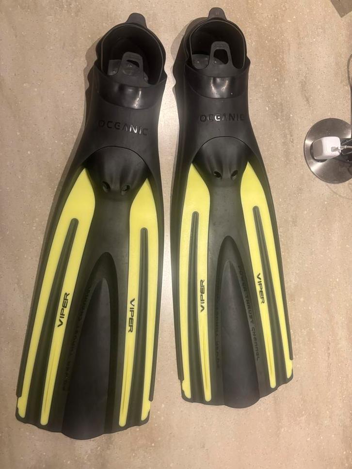 Full foot fin - Flippers Oceanic Mt 39-41, Watersport en Boten, Duiken, Zo goed als nieuw, Zwem- of Duikvliezen, Ophalen of Verzenden