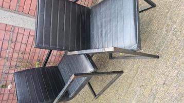 Gratis oud ijzer  beschikbaar voor biedingen