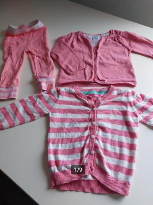 2x Roze Vest Vestje Hema + Legging Z8 maat mt 74, Kinderen en Baby's, Babykleding | Maat 74, Zo goed als nieuw, Meisje, Truitje of Vestje