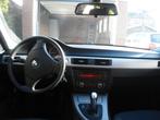 BMW 3-Serie 2.0 318 I Touring AUT  Wit., Auto's, Automaat, 4 cilinders, 129 pk, 1435 kg