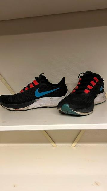 Nike Schoenen - Hardloopschoenen beschikbaar voor biedingen