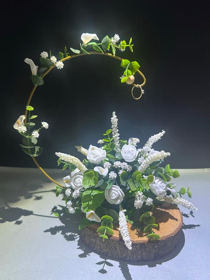 Zijden Bloemstuk Trouwerij/Verloving, Huis en Inrichting, Woonaccessoires | Wanddecoraties, Nieuw, Ophalen of Verzenden