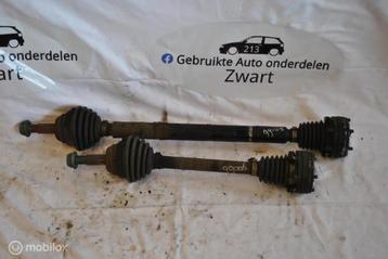 Aandrijfas Vw Polo 6N1 1.6 ('94-'00) c 6N0 407 452 EX beschikbaar voor biedingen