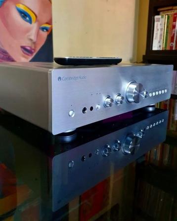 Cambridge Audio Azur550A audiophile versterker beschikbaar voor biedingen