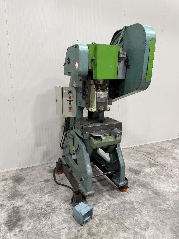 Excenterpers Dirinler CD/P 300 cap 30 ton pers kantelbaar!, Doe-het-zelf en Verbouw, Gereedschap | Overige machines, Gebruikt