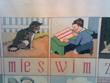 Hand geborduurd doek oude leesplank AAP NOOT MIES ca.80x60  beschikbaar voor biedingen