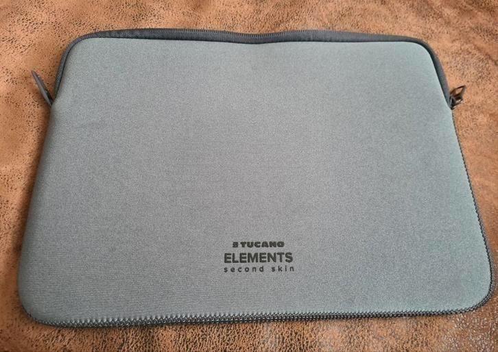 Mooie Tucano 13 inch Laptoptas - Goede Staat! voor macbook, Computers en Software, Laptophoezen, Zo goed als nieuw, 13 inch, Ophalen of Verzenden