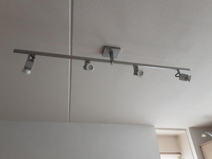 Rails 4 spots, vloerlamp, rails 4 (verschuifbare)spots, Huis en Inrichting, Lampen | Spots, Metaal of Aluminium, Ophalen