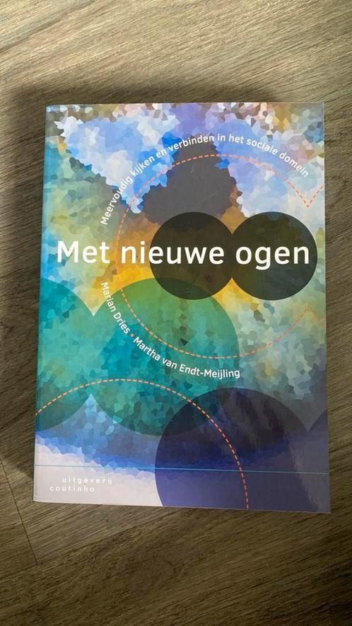 Martha van Endt-Meijling Erven - Met nieuwe ogen, Boeken, Studieboeken en Cursussen, Ophalen of Verzenden