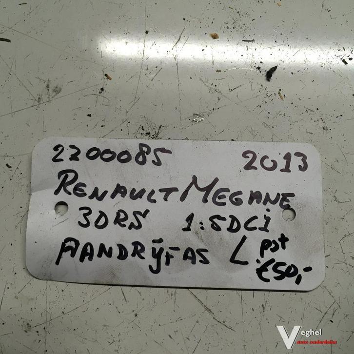 Renault Megane 5drs  1.5 DCI  2013   Aandrijfas Linksvoor of, Auto-onderdelen, Transmissie en Toebehoren, Gebruikt, Ophalen of Verzenden