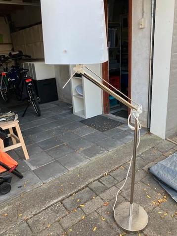 IKEA Staande Lamp beschikbaar voor biedingen