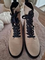 Leuke nieuwe boots maat 40, Kleding | Dames, Grote Maten, Ophalen of Verzenden, Nieuw, Beige, Schoenen of Laarzen
