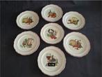 Boxed Set of 7 antique plates, Food and drink motif designs, Ophalen of Verzenden
