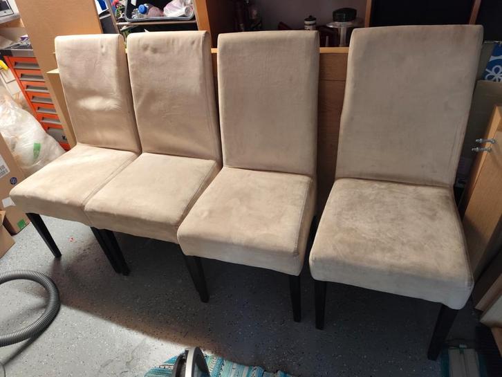Set van 4 beige stoffen eetkamerstoelen, gratis!! Tafel, Huis en Inrichting, Stoelen, Gebruikt, Vier, Hout, Stof, Bruin, Ophalen