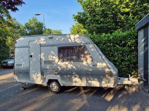 Caravan Beyerland  Quartz 400, Caravans en Kamperen, Caravans, Particulier, tot en met 3, 750 - 1000 kg, Rondzit, Beyerland, Dwarsbed