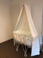Voor weinig! Wieg incl schone bekleding en matrasje., Ophalen, Zo goed als nieuw, Wieg