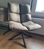 Olijfgroene draai stoel fauteuil groen met zwarte poten, Huis en Inrichting, Fauteuils, Ophalen, Zo goed als nieuw, 50 tot 75 cm