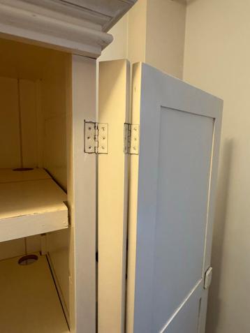 Vintage Kast met Dubbele Scharnierdeuren + veel opbergruimte - afbeelding 4