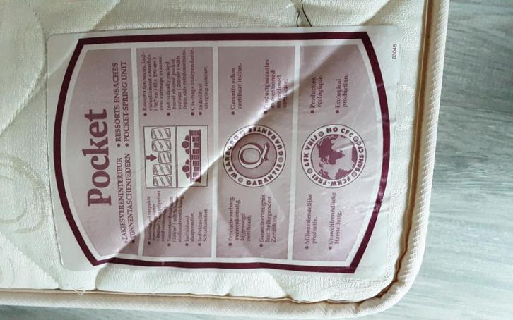 Matrassen, Huis en Inrichting, Slaapkamer | Bedden, Gebruikt, Eenpersoons, 80 cm, Hout, Ophalen