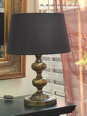 Wegens interieurverandering  schemerlamp beschikbaar voor biedingen