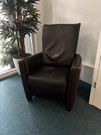Lederen stoel - elektrisch verstelbaar, Huis en Inrichting, Stoelen, Ophalen, Gebruikt, Bruin, Metaal