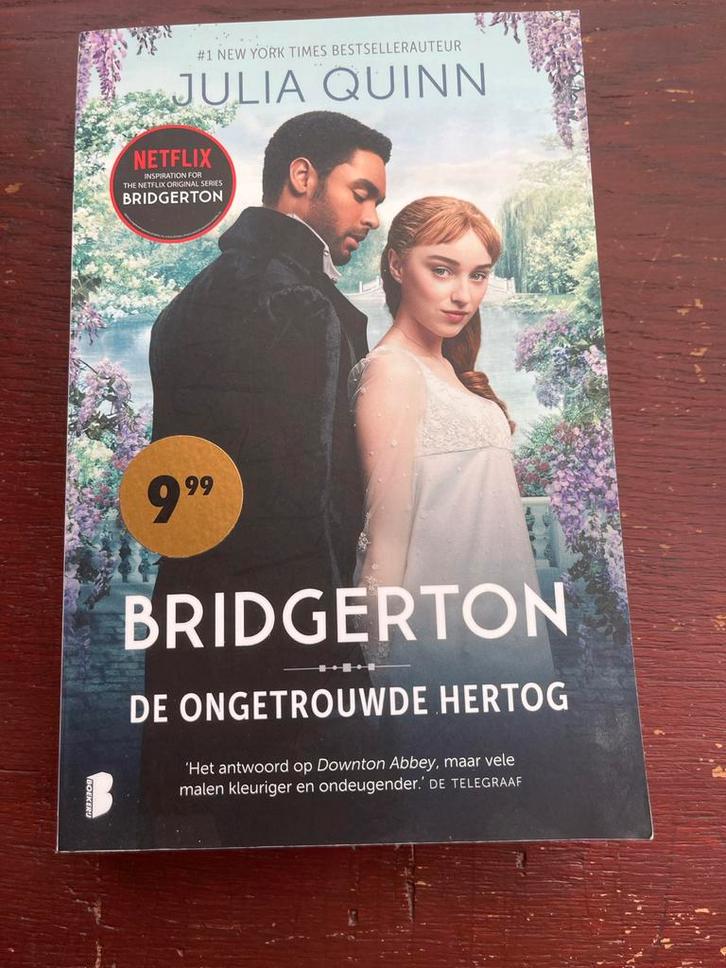 Bridgerton: De Ongetrouwde Hertog - Julia Quinn, Boeken, Romans, Zo goed als nieuw, Nederland, Ophalen of Verzenden