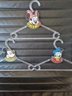 Mickey Mouse & Donald Duck kleding hangers (Disney), Ophalen of Verzenden, Mickey Mouse, Zo goed als nieuw, Beeldje of Figuurtje