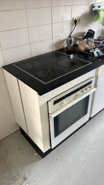 Gratis oven en kookplaat combi beschikbaar voor biedingen