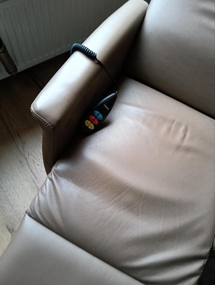 Elektrische Sta-op Relaxstoel - Goede Staat!, Huis en Inrichting, Fauteuils, Ophalen of Verzenden