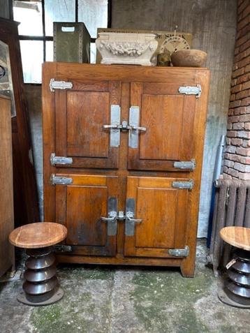 antieke ijskast koelkast kast oude houten beschikbaar voor biedingen