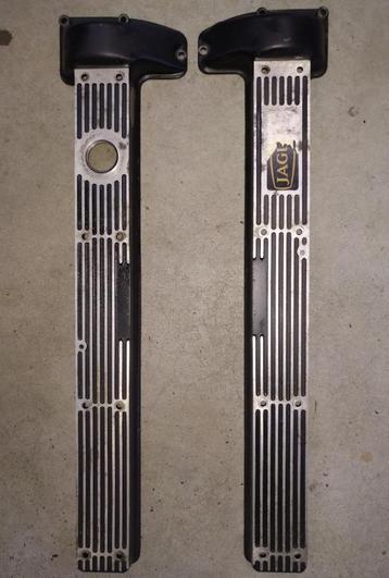 Jaguar XK / V12 kleppendeksels  beschikbaar voor biedingen