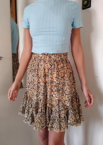 Vrolijk kort rokje 38 M beschikbaar voor biedingen