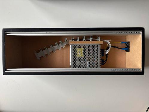Powered Modular case 90HP, Muziek en Instrumenten, Synthesizers, Zo goed als nieuw, Overige aantallen, Overige merken, Ophalen of Verzenden