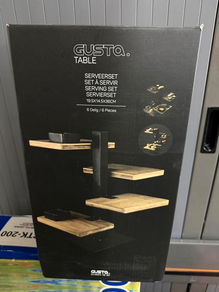 Gusta Serveertoren - Etagère - 4 bamboe planken, Huis en Inrichting, Woonaccessoires | Etagères, Nieuw, Ophalen of Verzenden