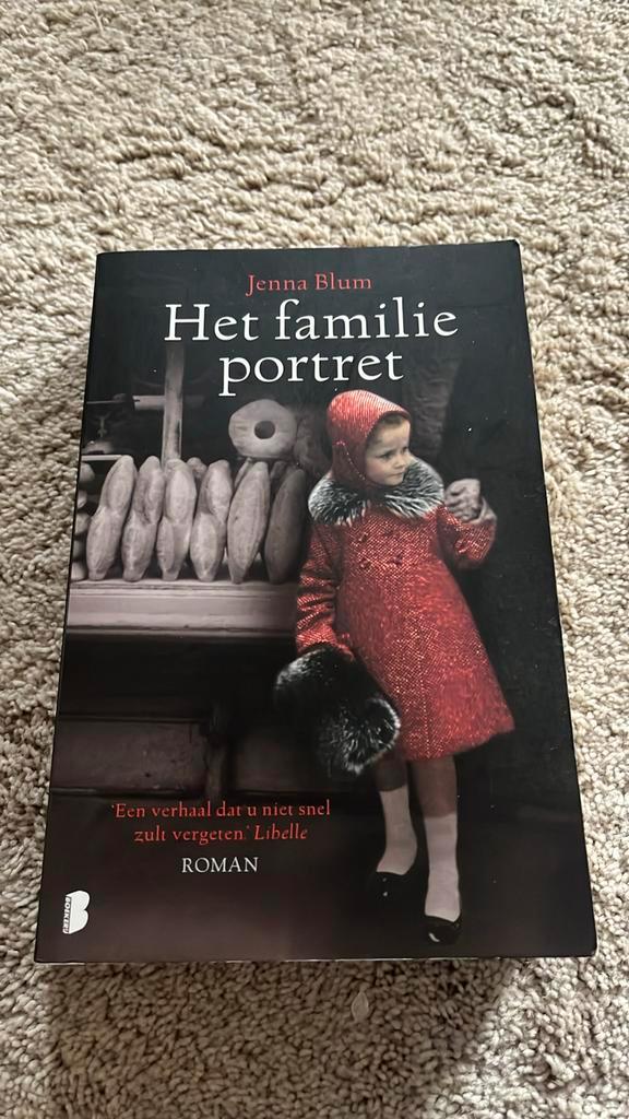 Jenna Blum - Het Familieportret, Boeken, Literatuur, Zo goed als nieuw, Ophalen of Verzenden