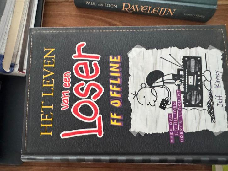 Jeff Kinney - Ff offline, Boeken, Kinderboeken | Jeugd | 10 tot 12 jaar, Zo goed als nieuw, Ophalen of Verzenden