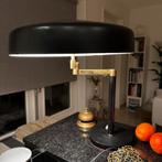Midcentury tafel lamp zwart goudkleur zware voet jaar 1950, Ophalen of Verzenden, Gebruikt, Minder dan 50 cm