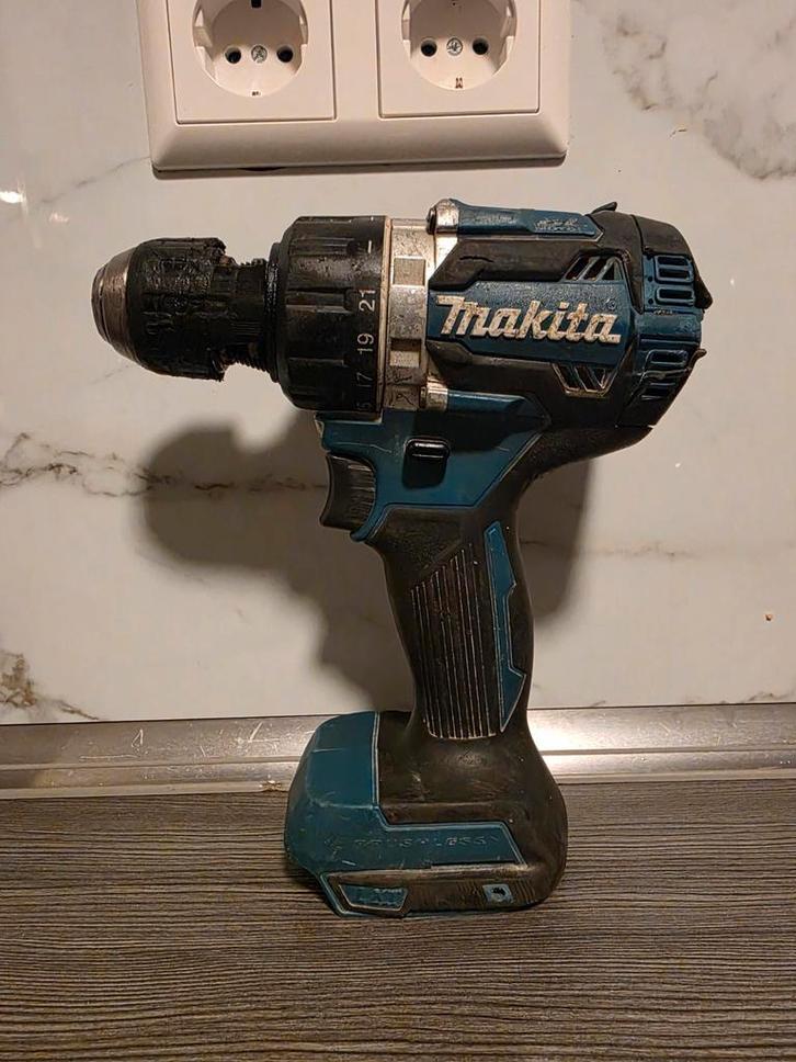 Makita DDF484 18V schroefboormachine, Doe-het-zelf en Verbouw, Gereedschap | Boormachines, Gebruikt, Boor- en Schroefmachine, Variabele snelheid