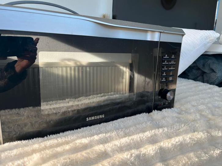 Samsung Combimagnetron - Werkt Perfect!, Witgoed en Apparatuur, Magnetrons, Gebruikt, Vrijstaand, Combimagnetron, 45 tot 60 cm