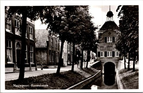 Binnenhaven achterzijde Stadhuis Nieuwpoort 3 ansichtkaarten, Verzamelen, Ansichtkaarten | Nederland, Ongelopen, Zuid-Holland