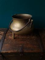 prachtige grote zware bronzen grape kookpot, Antiek en Kunst, Antiek | Koper en Brons, Ophalen of Verzenden