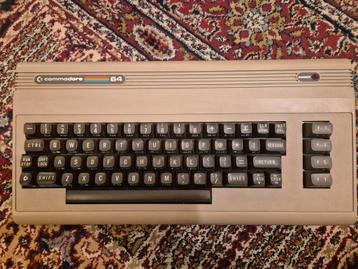 Commodore 64 (Defect) Zonder Kabels beschikbaar voor biedingen